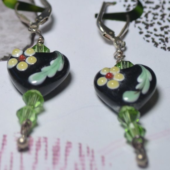 Handmade beaded earrings - Picture 4 of 5